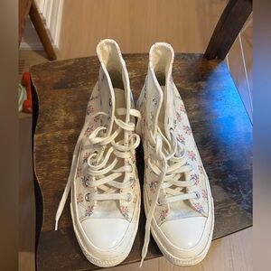 Ditsy floral print converse